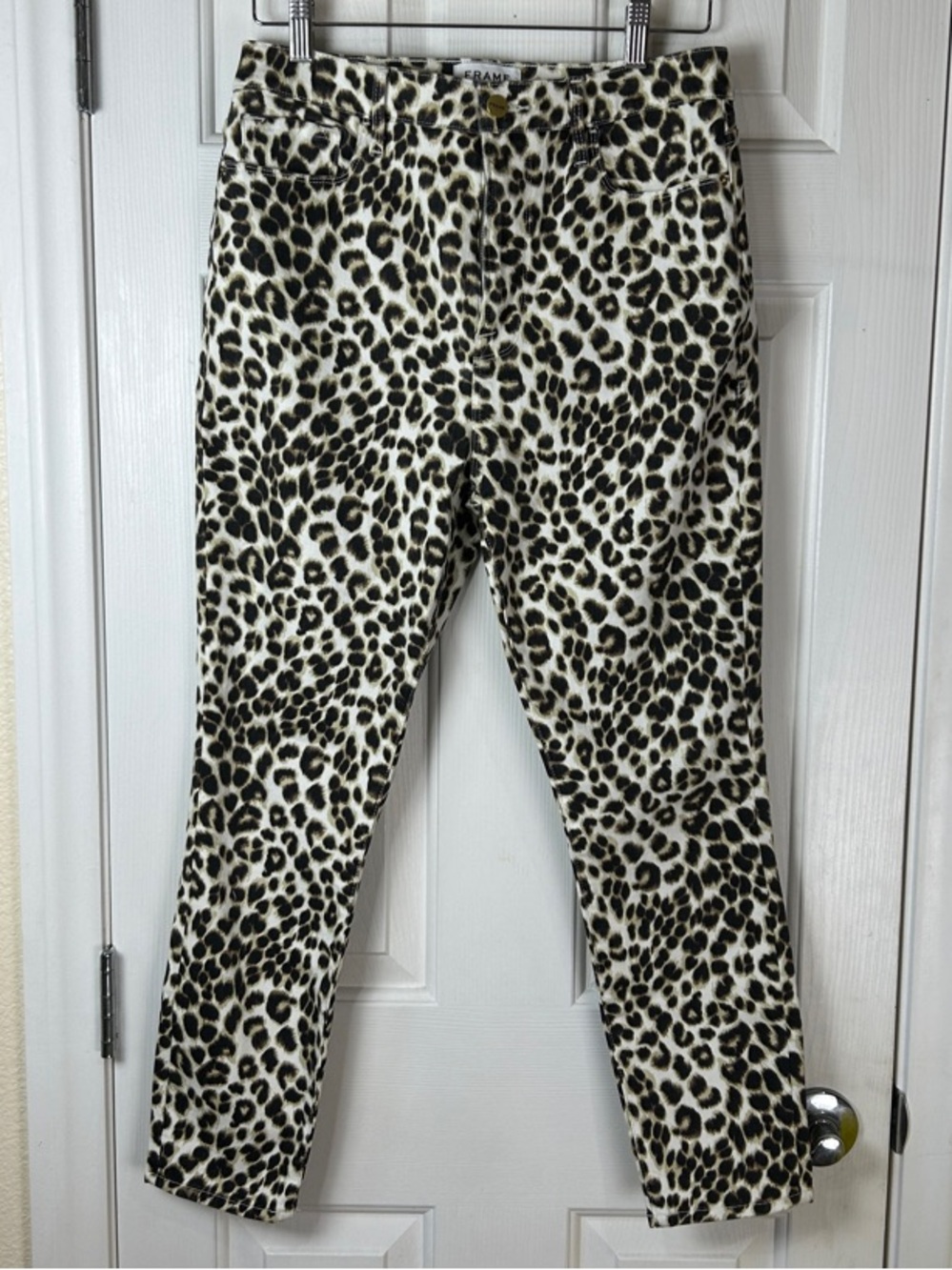 FRAME Ali High Rise Cigarette Jeans Leopard Print Beige Multi Size 30